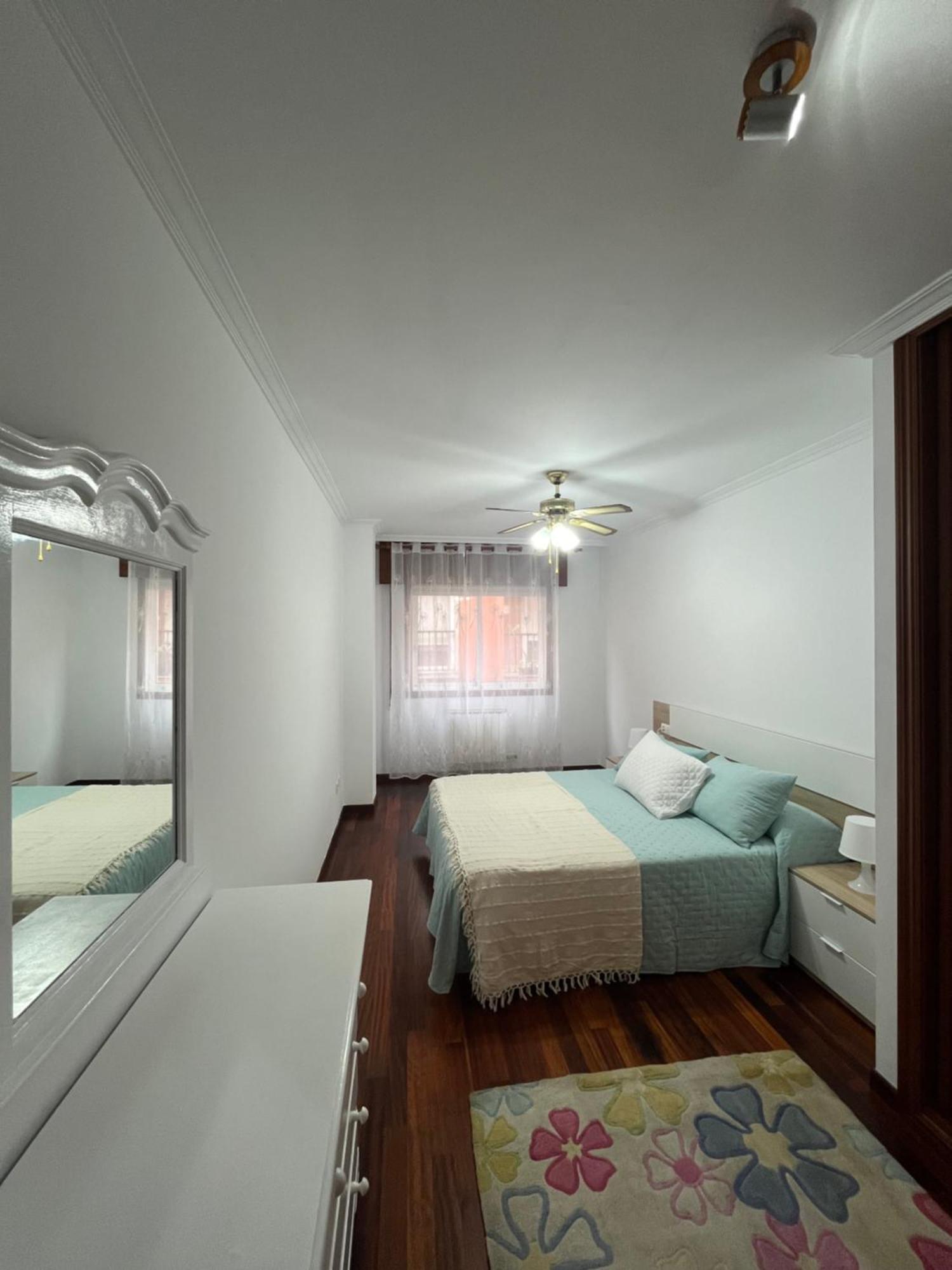 Apartamento Xacobe Grove, 120 Metros Totalmente Equipado, Luminoso, Centrico Y Con Plaza De Garaje 格罗韦 外观 照片